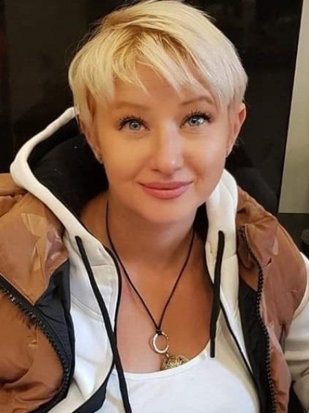 Elena (Var) / Réf. 92296 / Adhérente Agence Amélie