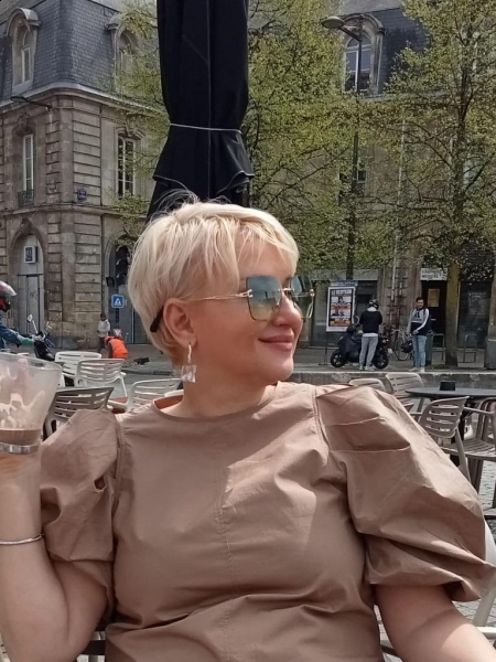 Elena (Var) / Réf. 92296 / Adhérente Agence Amélie