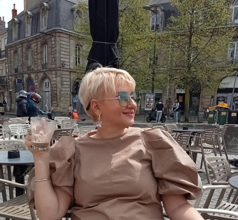 Photo de Elena (Var) / Réf. 92296 / Agence Amélie