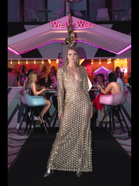 Liubov (Espagne) / Réf. 92300 / Adhérente Agence Amélie