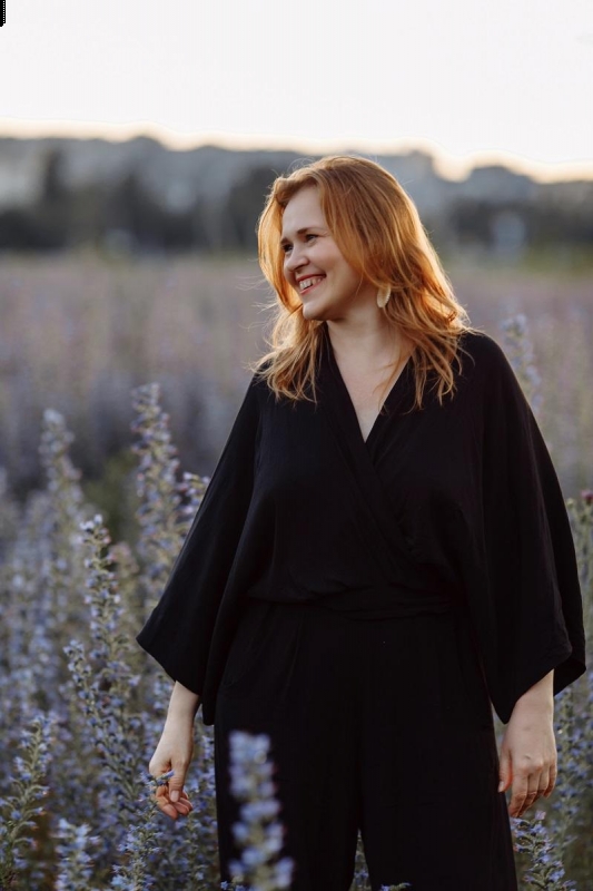 Photo de Oksana (Monténégro) / Réf. 92325 / Agence Amélie