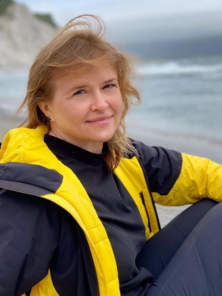 Oksana (Monténégro) / Réf. 92325 / Adhérente Agence Amélie