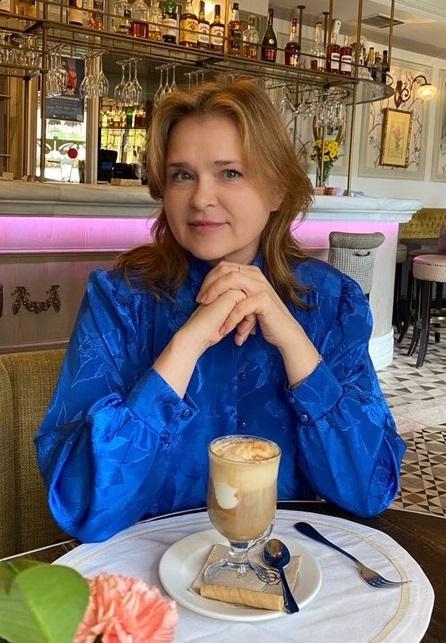 Photo de Oksana (Monténégro) / Réf. 92325 / Agence Amélie