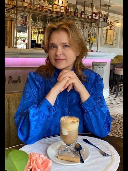 Oksana (Monténégro) / Réf. 92325 / Adhérente Agence Amélie