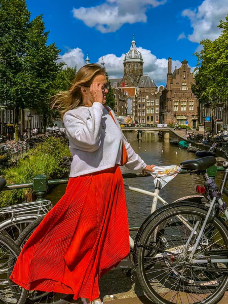 Oksana (Monténégro) / Réf. 92325 / Adhérente Agence Amélie