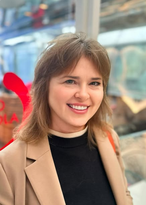 Photo de Oksana (Monténégro) / Réf. 92325 / Agence Amélie