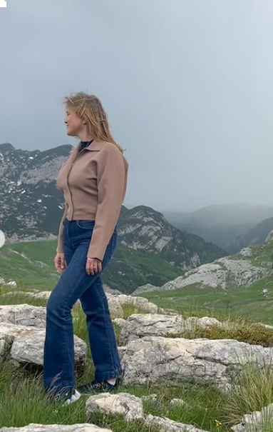 Photo de Oksana (Monténégro) / Réf. 92325 / Agence Amélie