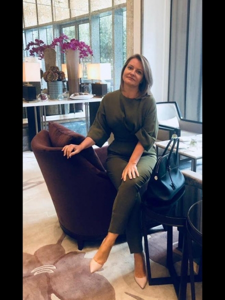 Oxana / Réf. 92334 / Adhérente Agence Amélie