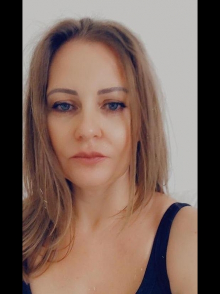 Oxana / Réf. 92334 / Adhérente Agence Amélie
