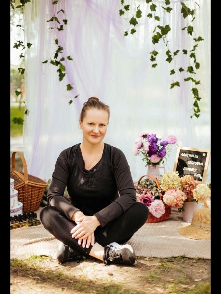 Oxana / Réf. 92334 / Adhérente Agence Amélie
