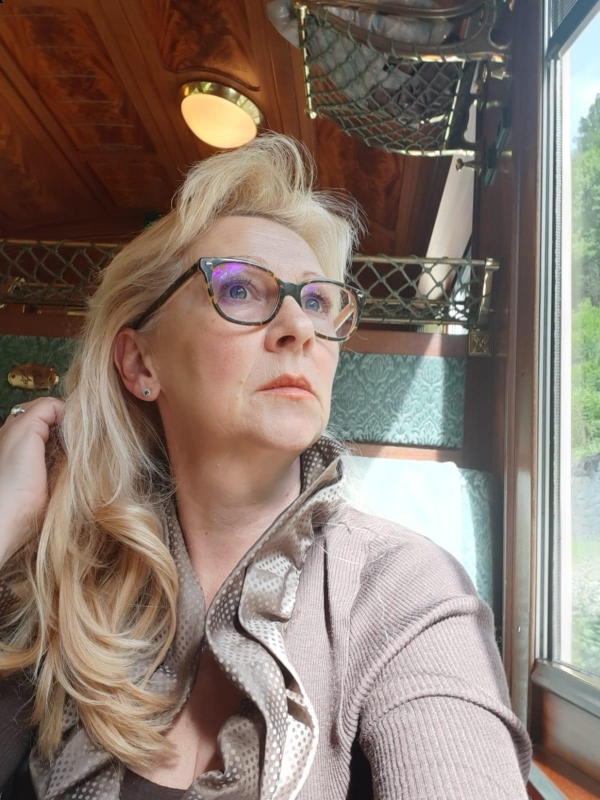 Photo de Marina (Montreux) / Réf. 92350 / Agence Amélie