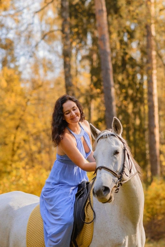 Photo de Elena (Chypre) / Réf. 92363 / Agence Amélie