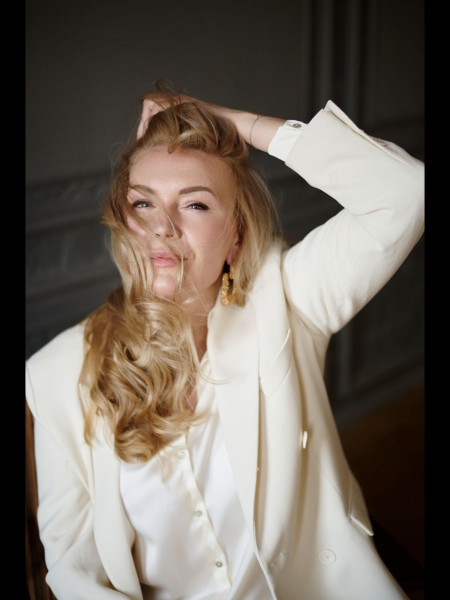 Elina (Bienne) / Réf. 92377 / Adhérente Agence Amélie