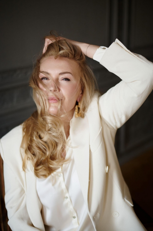 Photo de Elina (Bienne) / Réf. 92377 / Agence Amélie