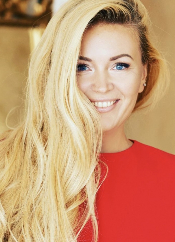 Photo de Elina (Bienne) / Réf. 92377 / Agence Amélie