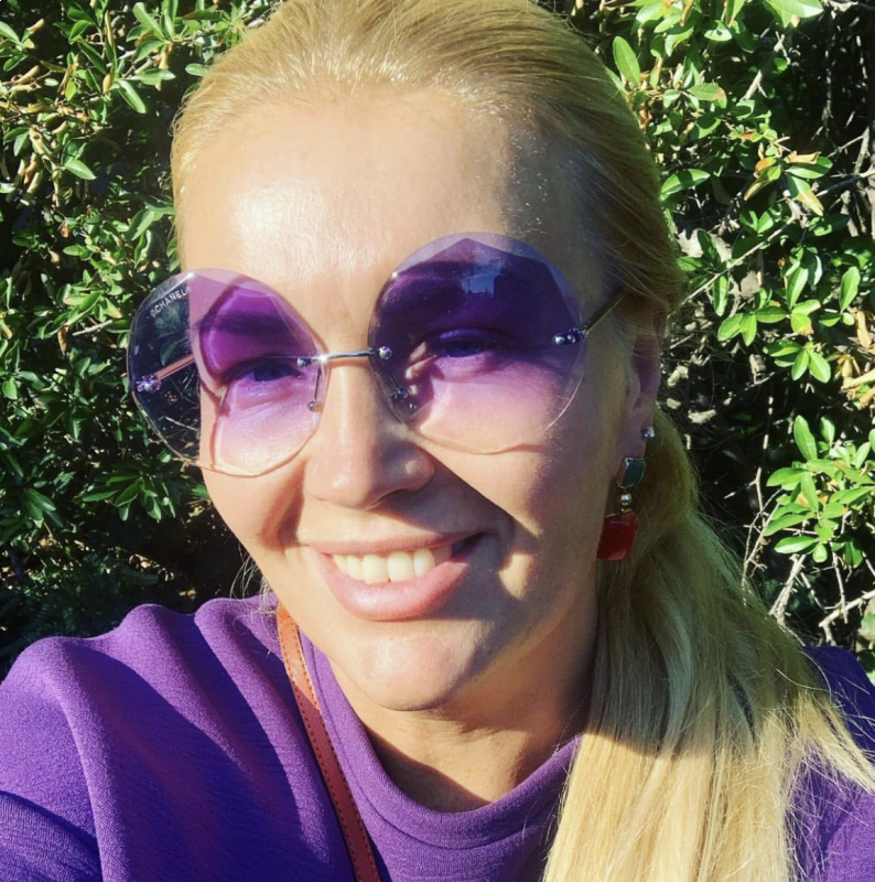 Photo de Elina (Bienne) / Réf. 92377 / Agence Amélie