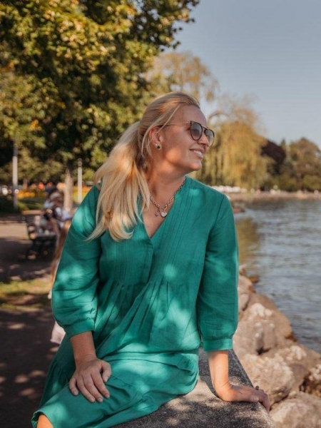 Elina (Bienne) / Réf. 92377 / Adhérente Agence Amélie