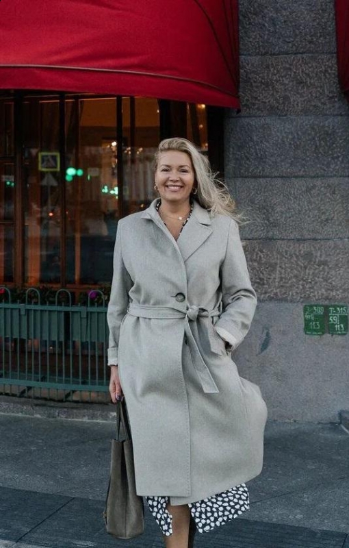 Photo de Elina (Bienne) / Réf. 92377 / Agence Amélie