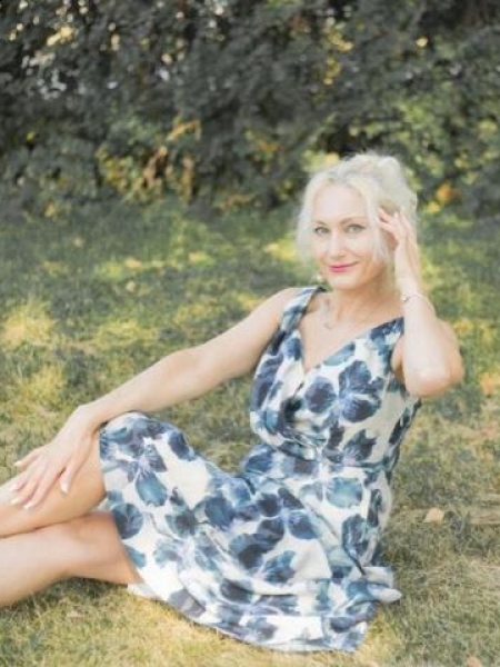 Natalia (Chambéry) / Réf. 92411 / Adhérente Agence Amélie