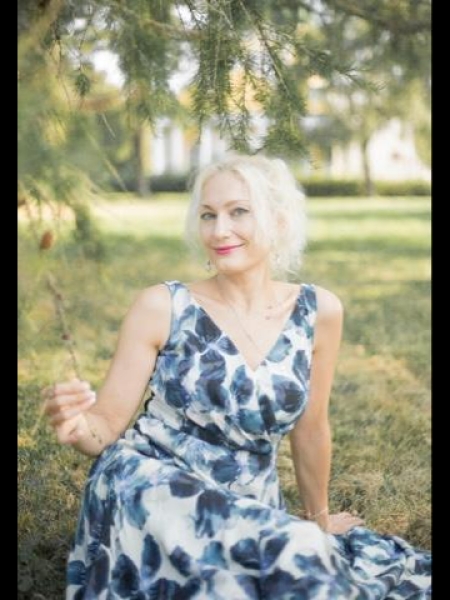 Natalia (Chambéry) / Réf. 92411 / Adhérente Agence Amélie