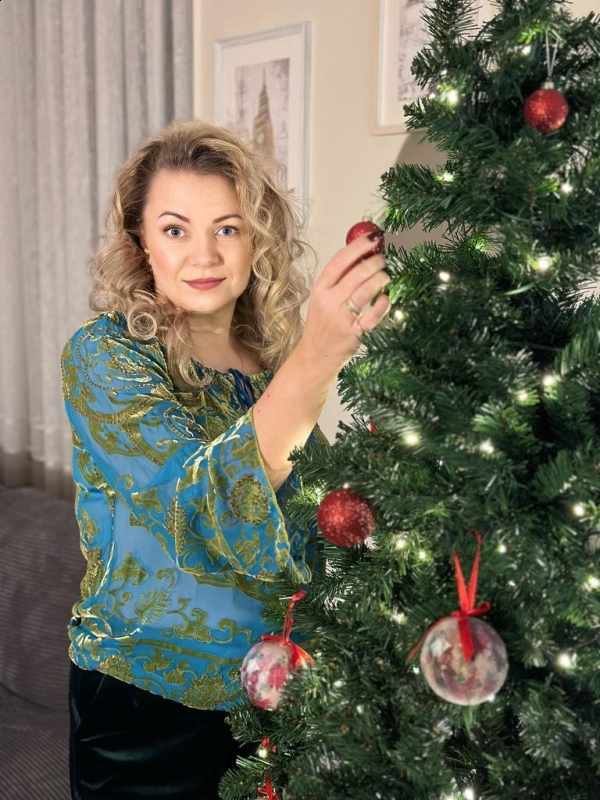 Photo de Irina (Vichy) / Réf. 92419 / Agence Amélie