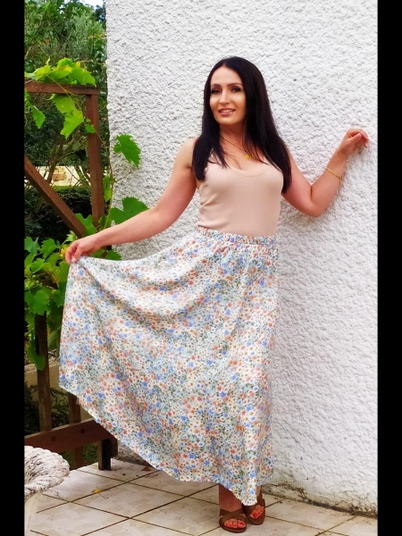 Tetyana (Italie) / Réf. 92435 / Adhérente Agence Amélie