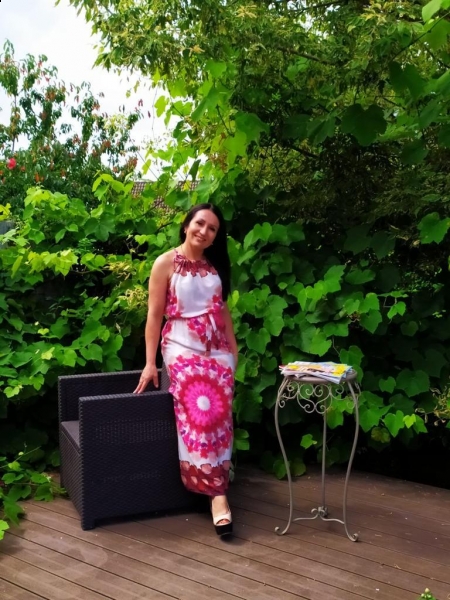 Tetyana (Italie) / Réf. 92435 / Adhérente Agence Amélie