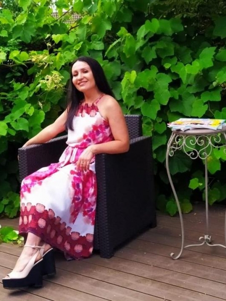 Tetyana (Italie) / Réf. 92435 / Adhérente Agence Amélie