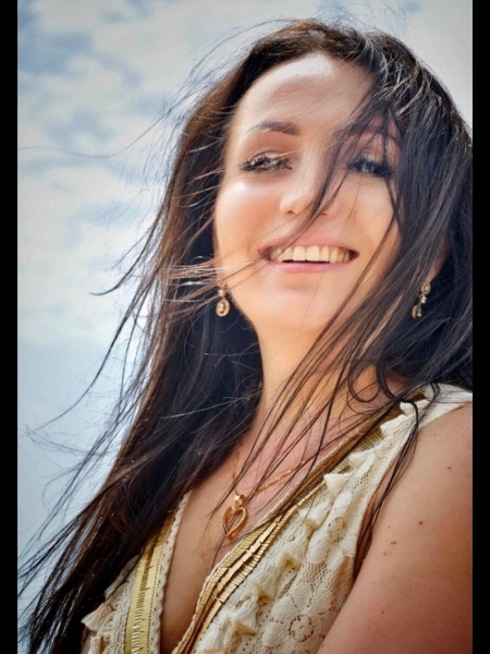 Tetyana (Italie) / Réf. 92435 / Adhérente Agence Amélie