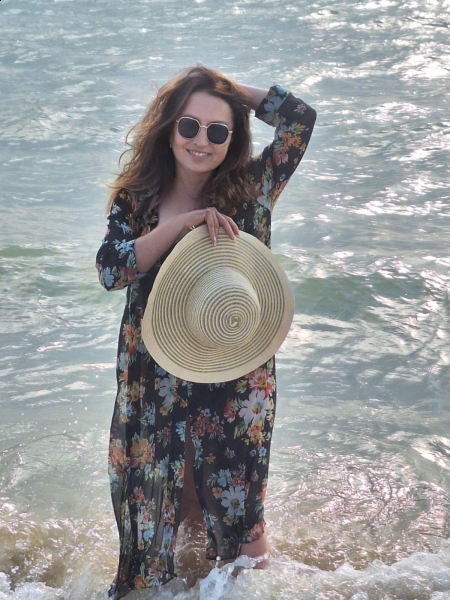 Tetyana (Italie) / Réf. 92435 / Adhérente Agence Amélie