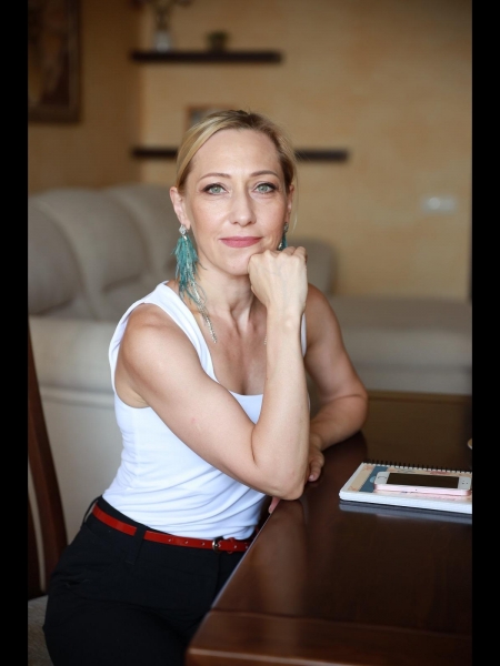 Olga (Berlin) / Réf. 92437 / Adhérente Agence Amélie