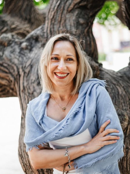 Olga (Berlin) / Réf. 92437 / Adhérente Agence Amélie