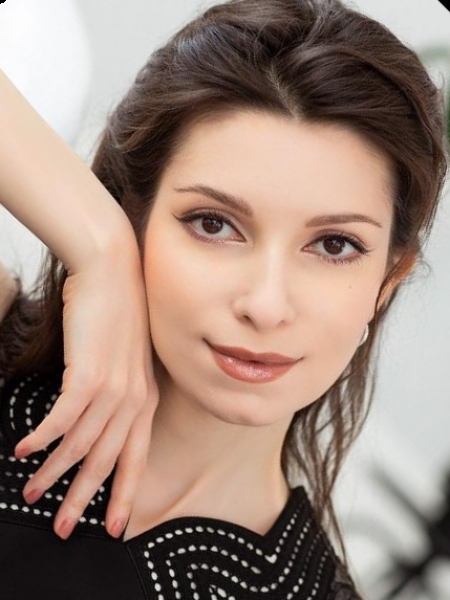 Diana (Paris) / Réf. 92448 / Adhérente Agence Amélie