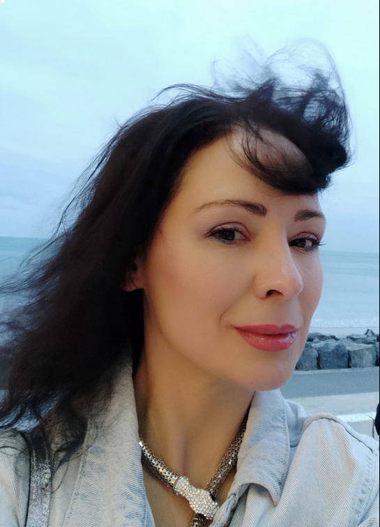 Photo de Olga (Rennes) / Réf. 92465 / Agence Amélie