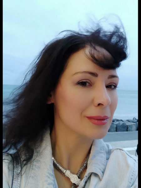 Olga (Rennes) / Réf. 92465 / Adhérente Agence Amélie