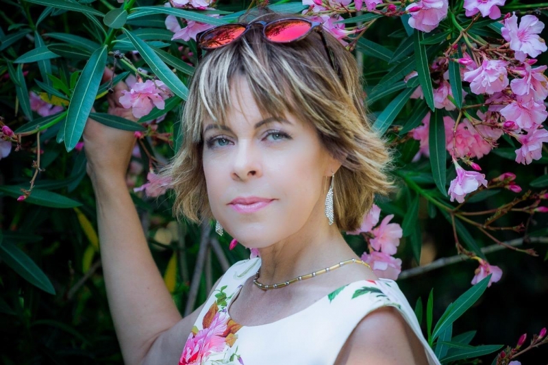 Photo de Svetlana / Réf. 92471 / Agence Amélie