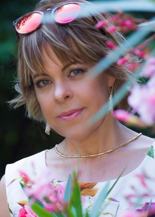 Photo de Svetlana / Réf. 92471 / Agence Amélie