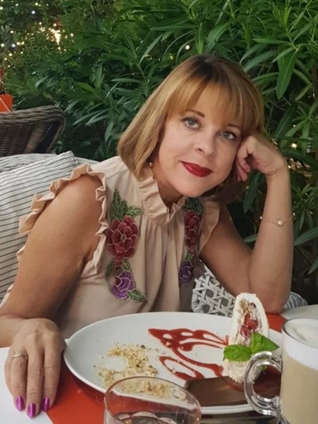 Svetlana / Réf. 92471 / Adhérente Agence Amélie