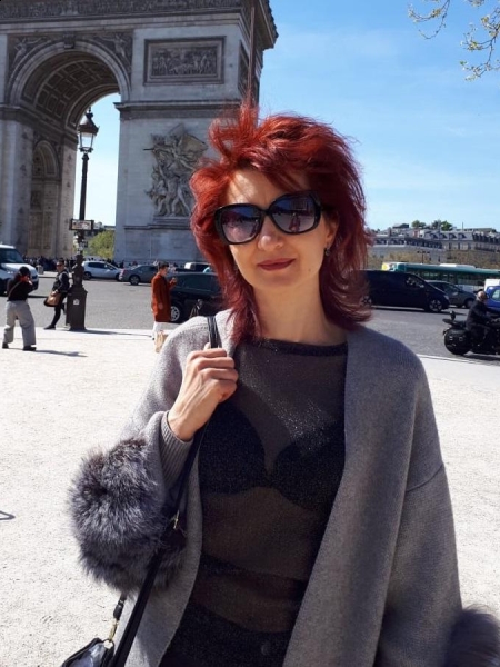 Elena (Paris) / Réf. 92490 / Adhérente Agence Amélie