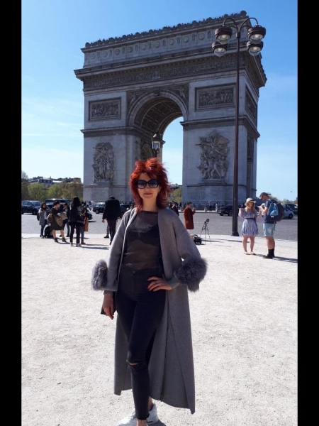 Elena (Paris) / Réf. 92490 / Adhérente Agence Amélie