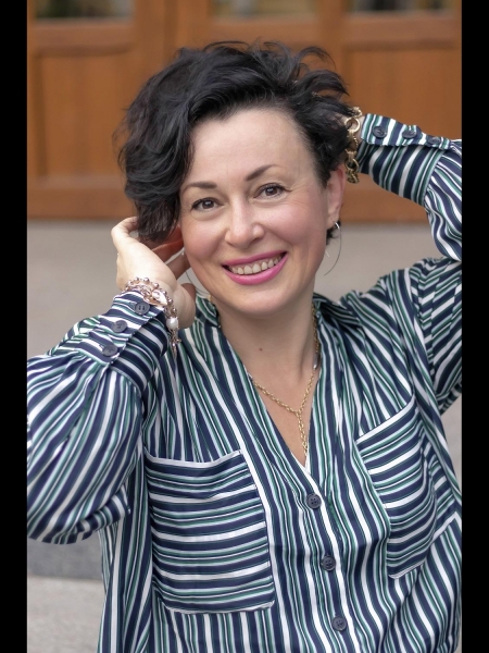 Eugenia (Bruxelles) / Réf. 92506 / Adhérente Agence Amélie