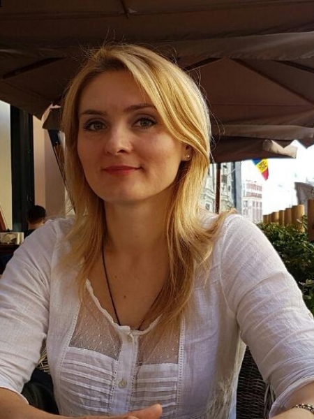 Natalia / Réf. 435 / Adhérente Agence Amélie