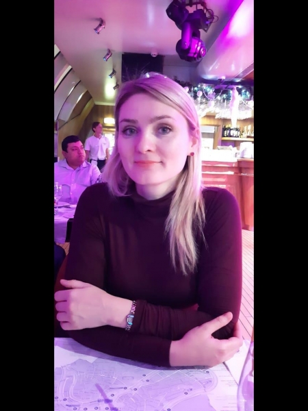 Natalia / Réf. 435 / Adhérente Agence Amélie