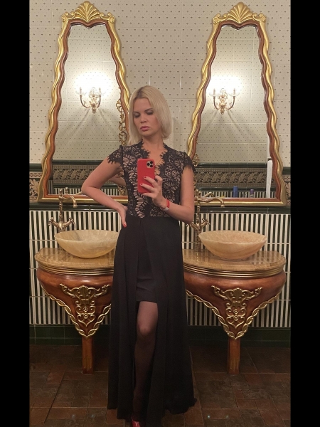 Olga (Barcelone) / Réf. 92520 / Adhérente Agence Amélie