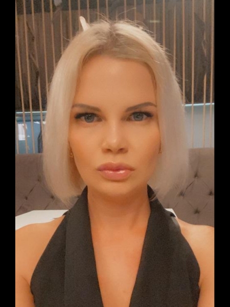 Olga (Barcelone) / Réf. 92520 / Adhérente Agence Amélie