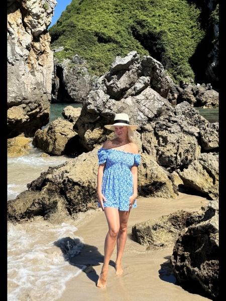 Olga (Barcelone) / Réf. 92520 / Adhérente Agence Amélie