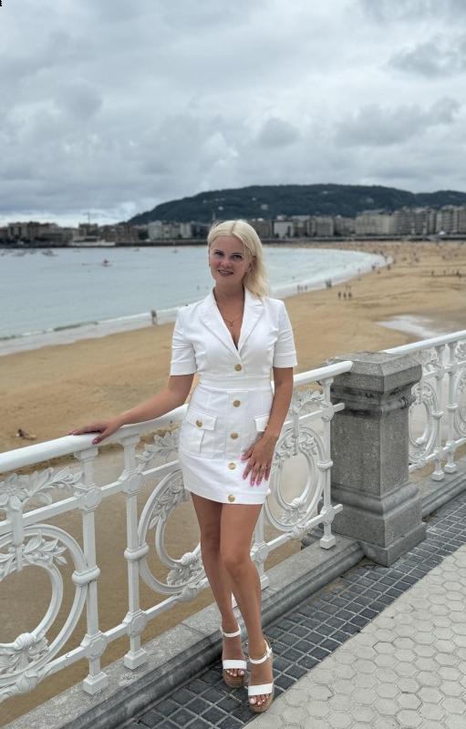 Photo de Olga (Barcelone) / Réf. 92520 / Agence Amélie