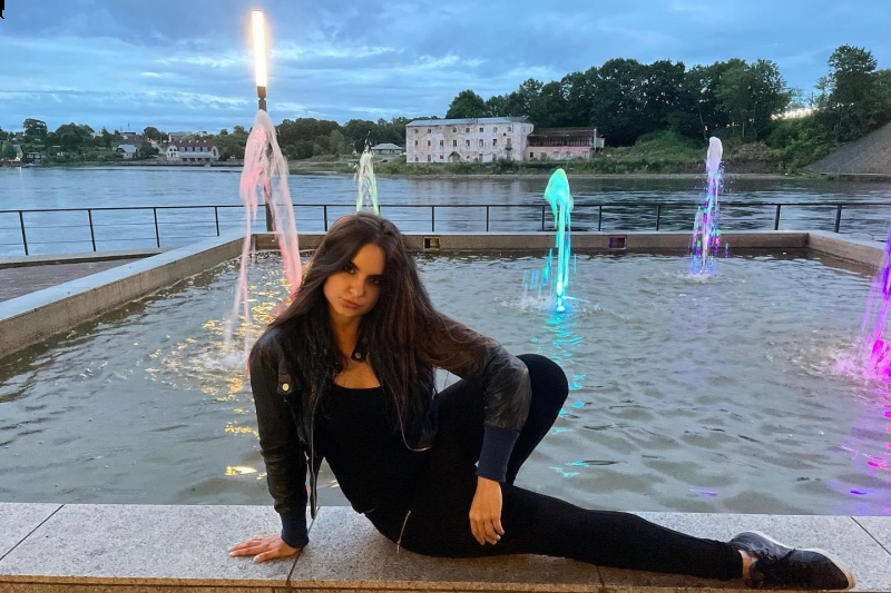 Photo de Alissa (Lettonie) / Réf. 92559 / Agence Amélie