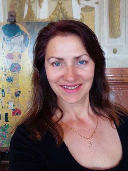 Elvira (Autriche) / Réf. 92568 / Adhérente Agence Amélie