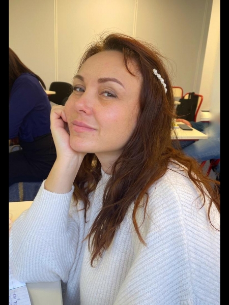 Svetlana (Antibes) / Réf. 92570 / Adhérente Agence Amélie